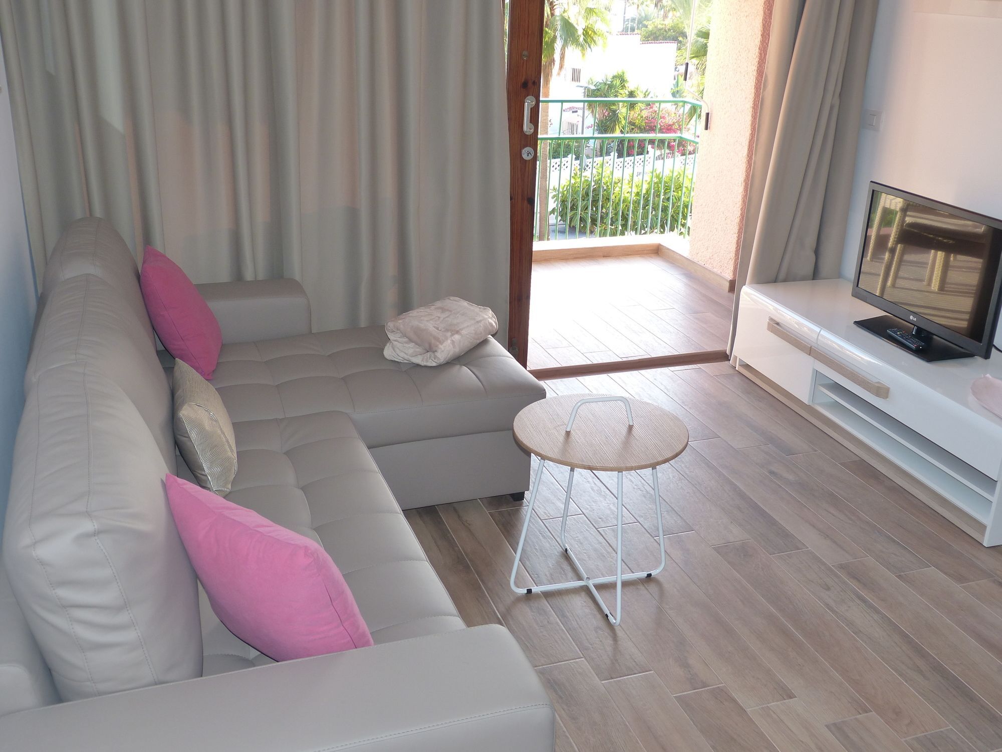 Ocean View Apartment Адехе Екстер'єр фото